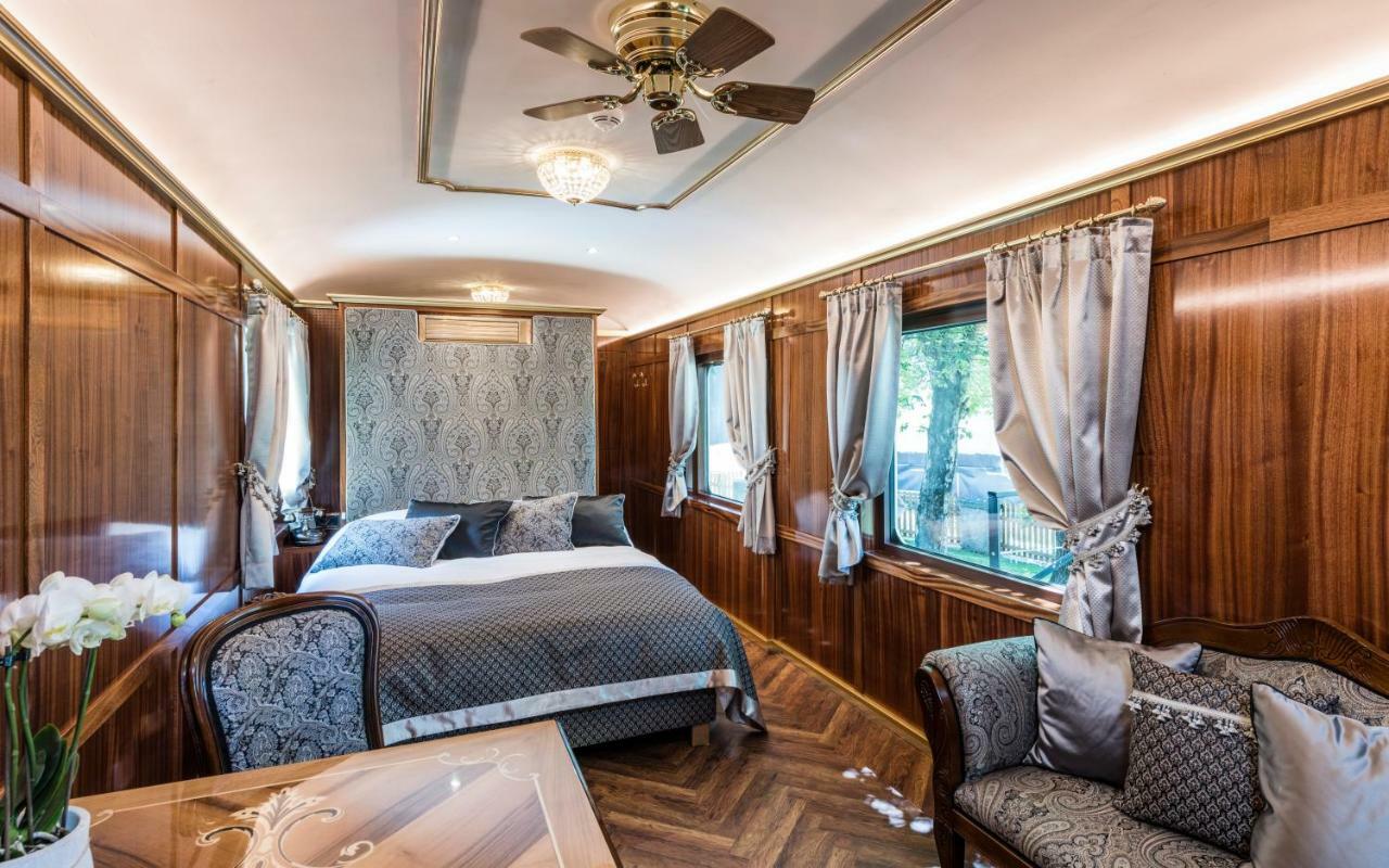 Luxury Lodge - Lener Express 프라인펠트 외부 사진